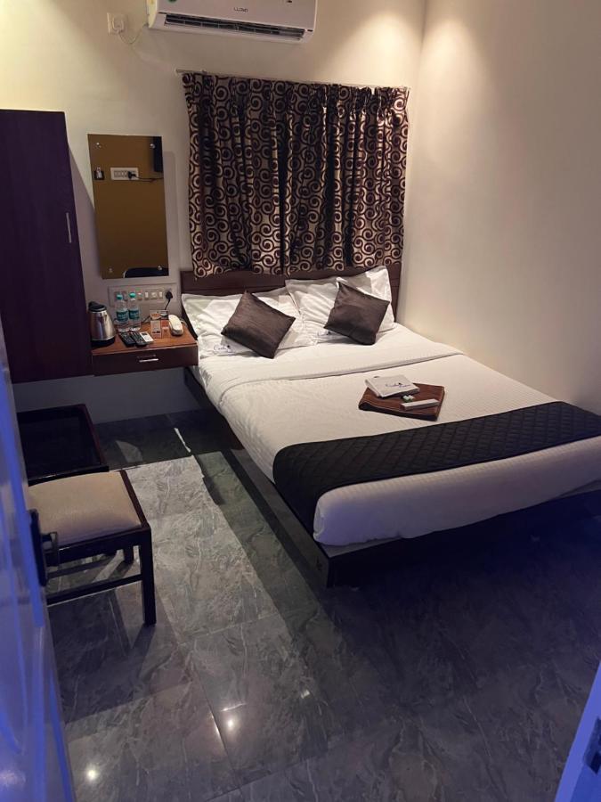 Castle 360 Residency Hotel Pondicherry Exterior foto